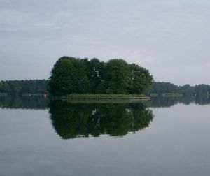 Insel im Klein Körisser See